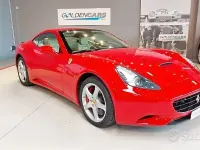 Usata Ferrari California 460 CV (338 kW) 2012 Rosso Cabrio