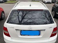 Usado Mercedes C200 Avantgarde 136 CV (100 kW) 2012 Blanco Familiar