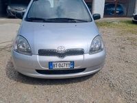 usata Toyota Yaris 1.0i 16V cat 5 porte Sol