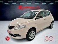 Usata Lancia Ypsilon Gold 85 CV (62 kW) 2016 Bianco Utilitaria