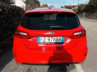 Usata Ford Fiesta 75 CV (55 kW) 2019 Rosso Utilitaria