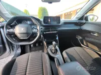 Usata Peugeot 208 Allure 75 CV (55 kW) 2023 Grigio Utilitaria