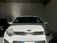 Usata Kia Rio EX 85 CV (62 kW) 2012 Bianco Berlina