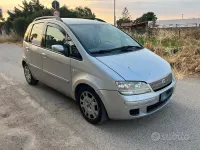 Usata Fiat Idea Dynamic 69 CV (50 kW) 2008 Grigio Monovolume
