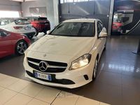 Usata Mercedes A180 Premium 109 CV (80 kW) 2016 Bianco Berlina
