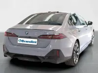 Usata BMW i5 Comfort Edition 250 kW (340 CV) 2024 Grigio Berlina