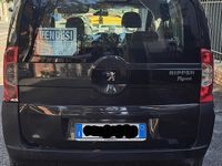 Begagnad Peugeot Bipper Outdoor 75 HK (55 kW) 2011 Svart Minibuss