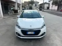 Usata Peugeot 208 75 CV (55 kW) 2016 Bianco Utilitaria
