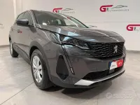 Usata Peugeot 5008 Business-Line 131 CV (96 kW) 2021 Grigio SUV
