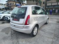 Usata Lancia Musa S 95 CV (69 kW) 2010 Grigio Monovolume