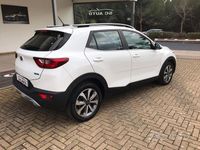 Usata Kia Stonic Style 82 CV (60 kW) 2021 Bianco SUV