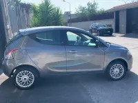 Usata Lancia Ypsilon S 85 CV (62 kW) 2014 Argento Utilitaria