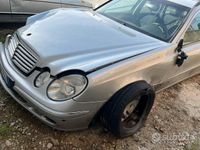 usata Mercedes E220 CDI - INCIDENTATA