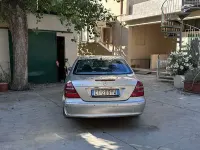 Usata Mercedes E320 Avantgarde 204 CV (150 kW) 2003 Grigio Berlina
