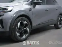 Usado Renault Captur Techno 91 CV (66 kW) 2025 Gris SUV