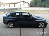 Usata Ford Escort RS 220 CV (161 kW) 1994 Verde Coupé