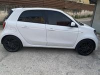Begagnad Smart ForFour 2016 Vit Halvkombi