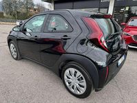 Usata Toyota Aygo X 72 CV (52 kW) 2024 Nero SUV