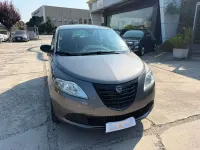 Usata Lancia Ypsilon 69 CV (50 kW) 2015 Grigio scuro Utilitaria