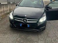 Usata Mercedes B180 Premium 109 CV (80 kW) 2015 Nero Monovolume