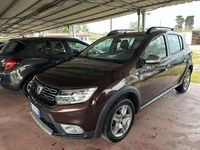 Usata Dacia Sandero Stepway 90 CV (66 kW) 2017 Nero Berlina