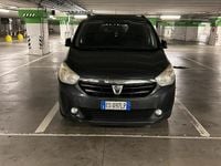 Begagnad Dacia Lodgy Lauréate 107 HK (78 kW) 2013 Minibuss