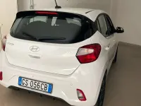 Usata Hyundai i10 67 CV (49 kW) 2023 Bianco Utilitaria