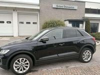 Usata VW T-Roc Life 150 CV (110 kW) 2024 Nero perla met SUV