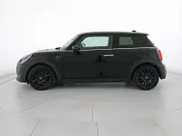 Usata Mini Cooper 136 CV (100 kW) 2021 Midnight black Utilitaria