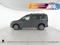 Usata Ford Tourneo Titanium 122 CV (89 kW) 2023 Grigio metallizzato scuro Monovolume