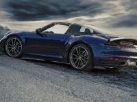 Usata Porsche 992 385 CV (283 kW) 2023 Oro Cabrio