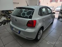 Usata VW Polo Comfortline 75 CV (55 kW) 2017 Grigio Berlina
