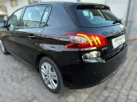 Usata Peugeot 308 Business-Line 131 CV (96 kW) 2021 Nero Berlina