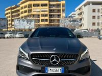 Usata Mercedes CLA220 Premium 176 CV (129 kW) 2018 Grigio Berlina