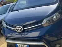 Usata Toyota Proace 110 CV (80 kW) 2019 Blu/azzurro Monovolume