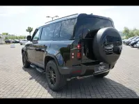 Usata Land Rover Defender SE 249 CV (183 kW) 2023 Santorini black SUV