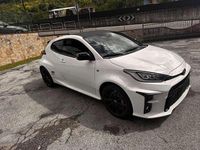 Usata Toyota Yaris 261 CV (191 kW) 2021 Bianco Berlina