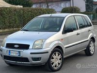 Usata Ford Fusion 80 CV (58 kW) 2004 Grigio Utilitaria