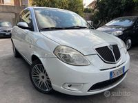 Usata Lancia Ypsilon 60 CV (44 kW) 2008 Bianco Utilitaria