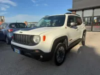 Usata Jeep Renegade Trailhawk 170 CV (125 kW) 2017 Bianco SUV