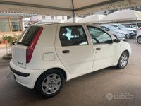 Usata Fiat Punto 60 CV (44 kW) 2002 Bianco Utilitaria