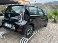 Usata VW up! Move 60 CV (44 kW) 2017 Nero Utilitaria