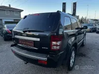 Usata Jeep Grand Cherokee Overland 218 CV (160 kW) 2007 Nero SUV