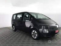 Begagnad Hyundai Staria 177 HK (130 kW) 2023 Svart Minibuss