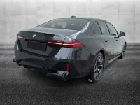 Usata BMW 520 M Sport 197 CV (144 kW) 2025 Grigio Berlina
