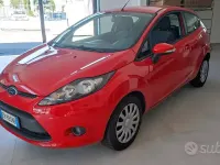 Usata Ford Fiesta 68 CV (50 kW) 2010 Rosso Berlina