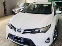 Usata Toyota Auris Hybrid Lounge 99 CV (72 kW) 2015 Station wagon