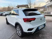 Usata VW T-Roc 150 CV (110 kW) 2018 Bianco SUV