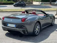 Usata Ferrari California 460 CV (338 kW) 2011 Grigio Cabrio