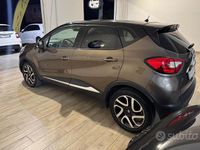 Usata Renault Captur 90 CV (66 kW) 2015 Marrone SUV